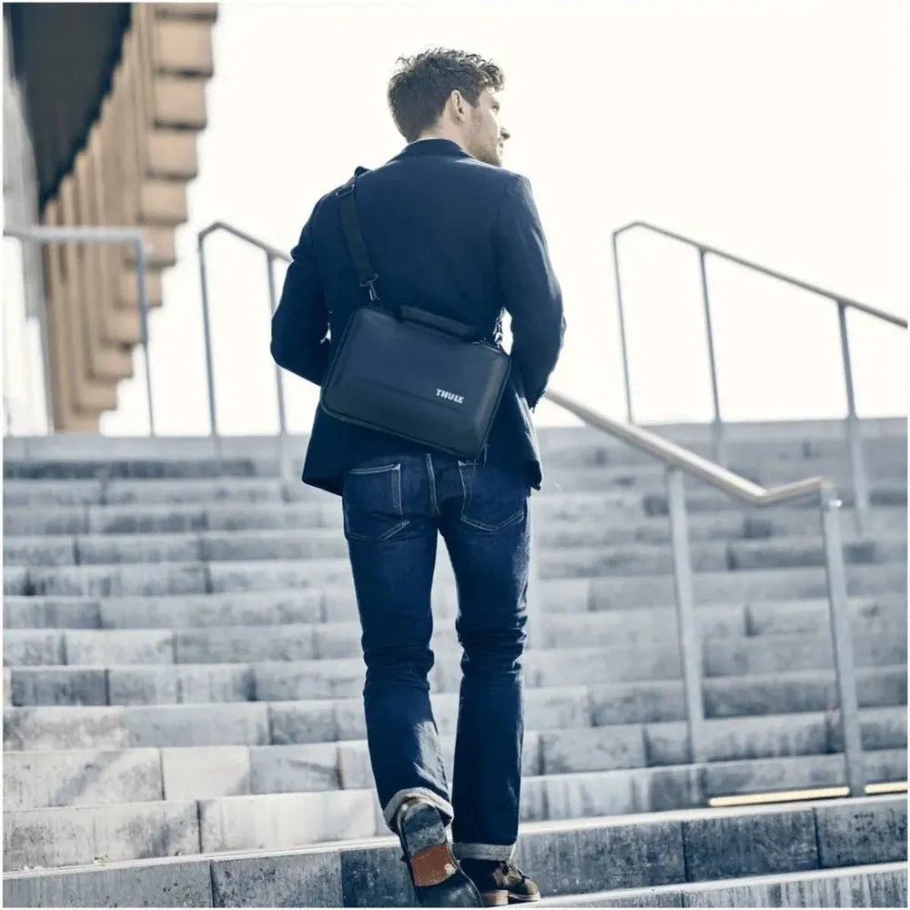 Maletín Thule Gauntlet para MacBook Pro 14 ATTACHE - Negro