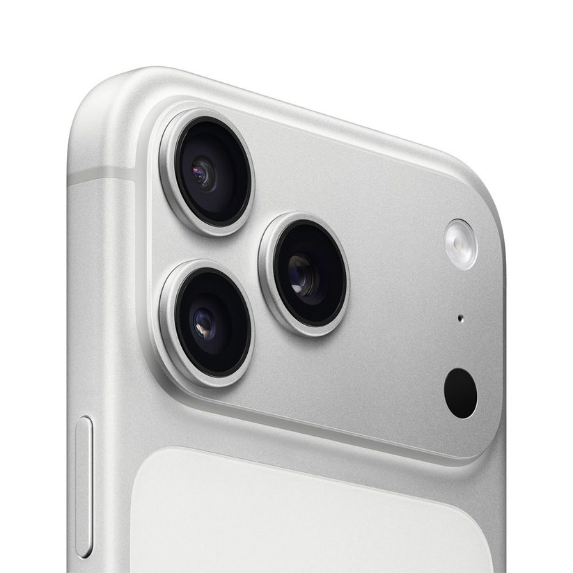 iPhone_17_Pro_Max_Silver_PDP_Image_Position_3__LAES