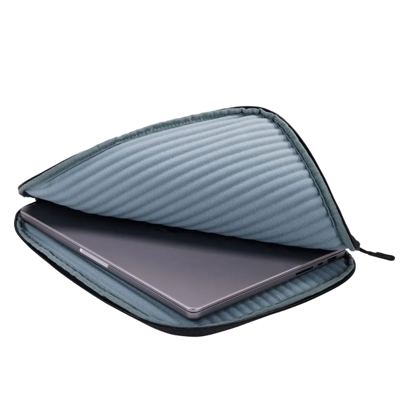 Funda_Subterra_Thule_para_Macbook_de_14_Negro_Posición_4_iShop_Costa_Rica