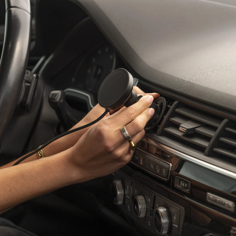 Soporte_Magnetico_Mophie_Qi2_para_Auto_con_MagSafe_Negro_Imagen_posicion_9_iShop_Costa_Rica