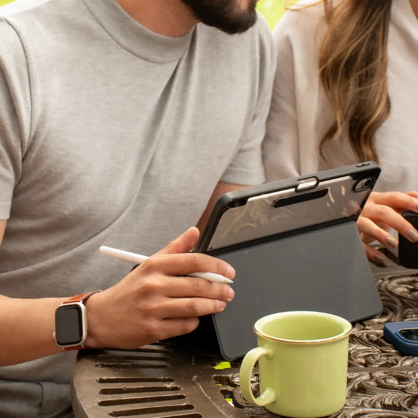 Case_SafeCase_Click_NCO_iPad_10_iPad_A16_Negro_Imagen_posicion_6_iShop_Costa_Rica