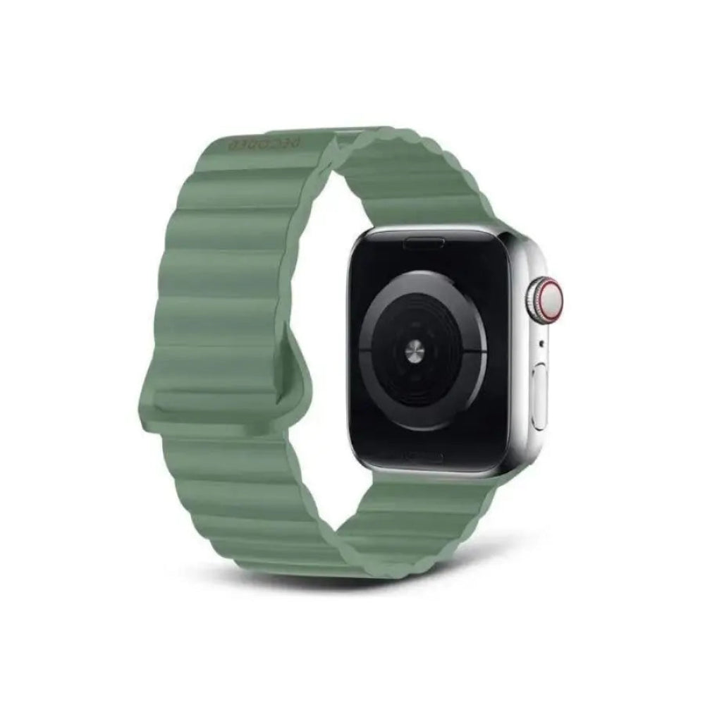 Correa_DECODED_con_Traccion_Magnetica_para_Apple_Watch_42_44_45_49mm_Verde_Imagen_posicion_3_iShop_Costa_Rica