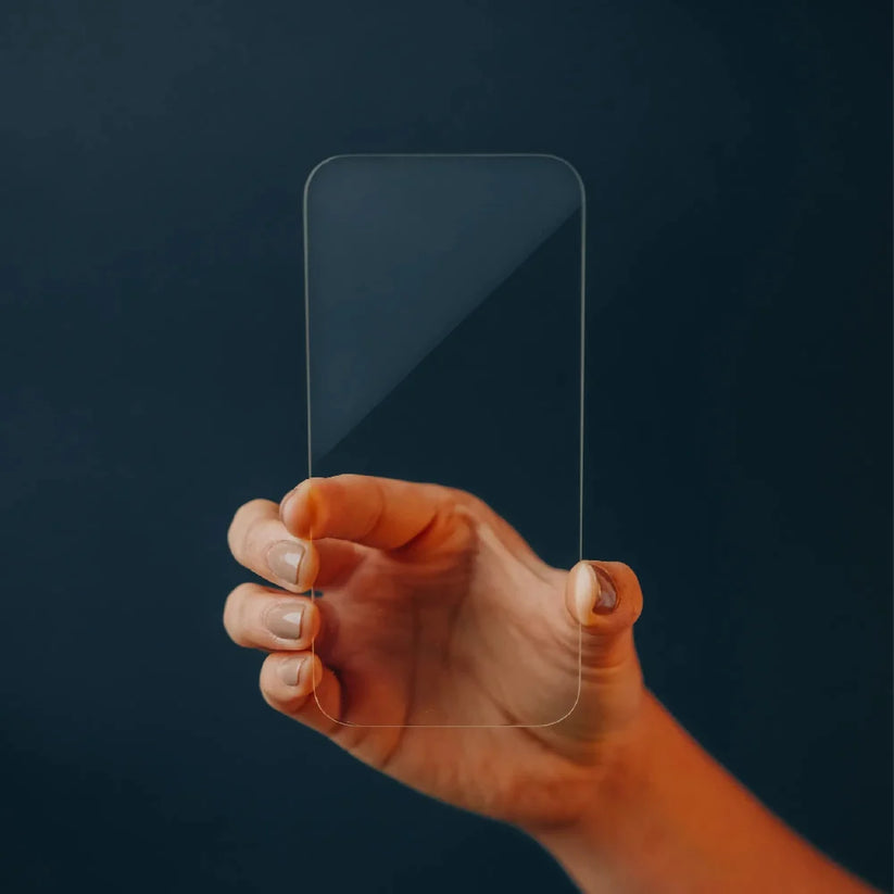 Protector_Pantalla_NCO_GlassGuard_ion+_iPhone_18_Pro_Transparente_Imagen_posicion_7_iShop_Costa_Rica