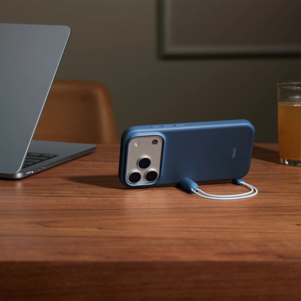 Case_Beats_para_iPhone_17_Pro_con_soporte_MagSafe_y_Control_de_Cámara_Azul_Cobalto_Posición_2_iShop_Costa_Rica