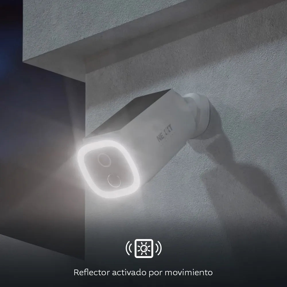 Cámara Nexxt para Exteriores 2K con Panel Solar Incorporado - Blanco