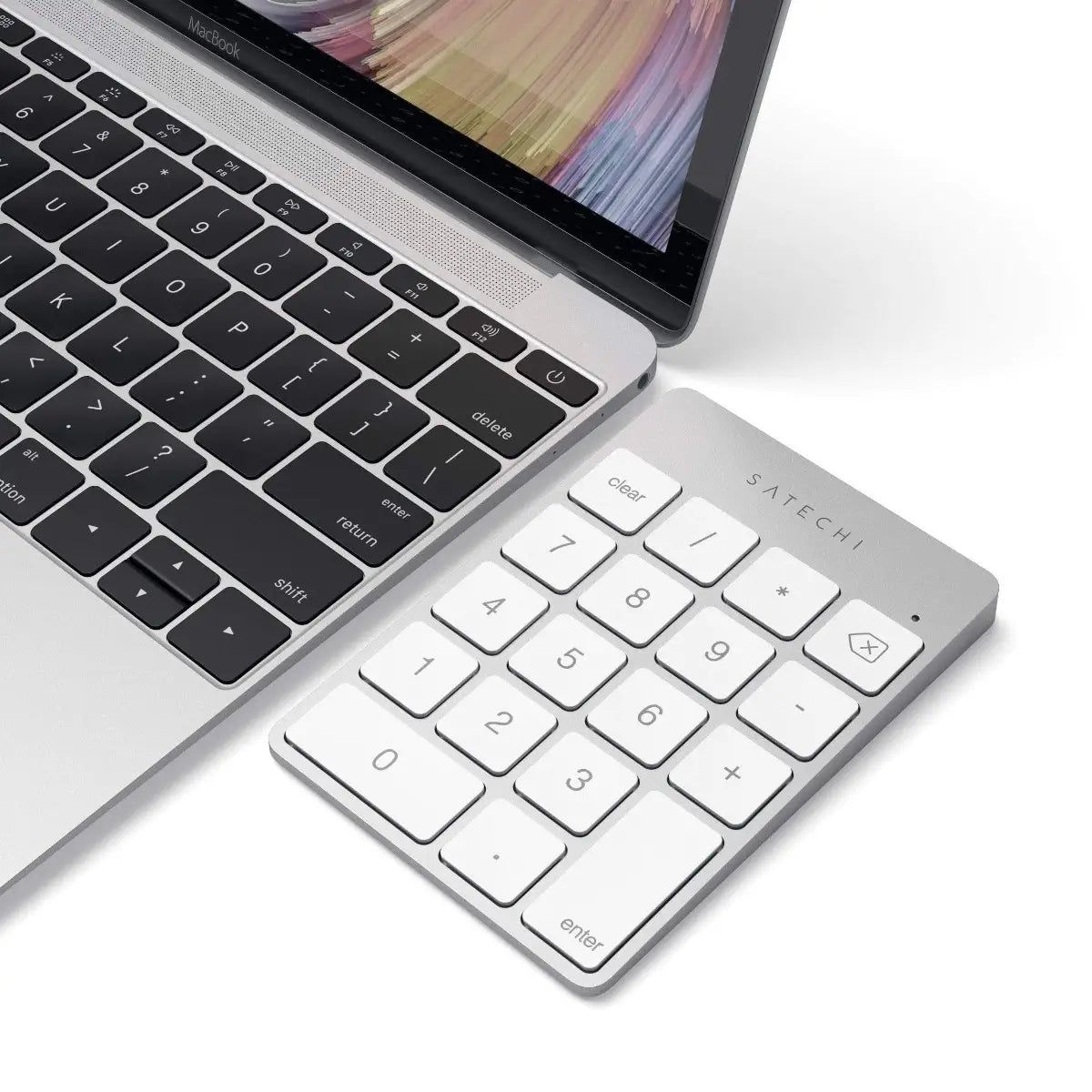 Teclado Numérico Satechi bluetooth recargable delgado de aluminio - Plata